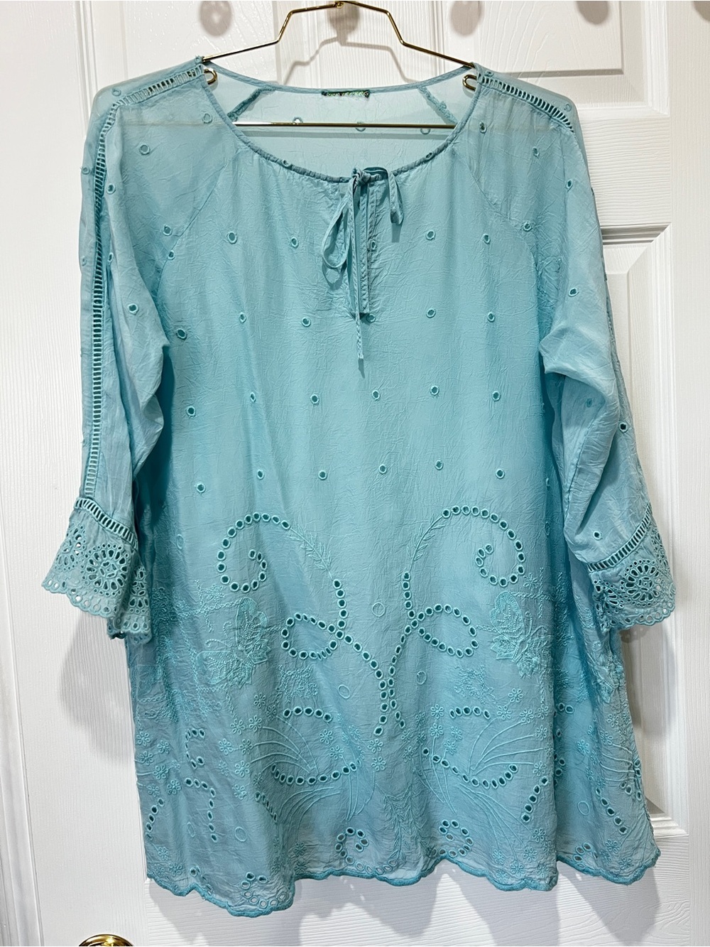 JOHNNY WAS Natalie Tunic Blue Eyelet Embroidery 3/4 Sleeve Size Small
